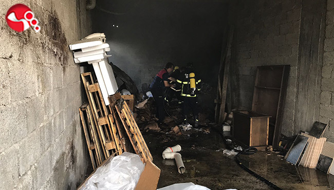 Oto yıkama deposunda yangın