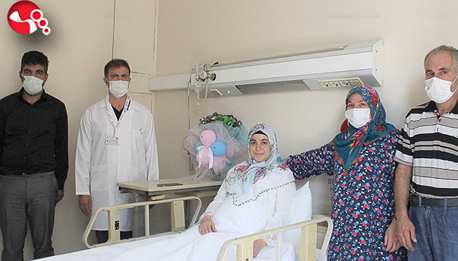 Böbrek nakli sonrası ikiz bebek mutluluğu