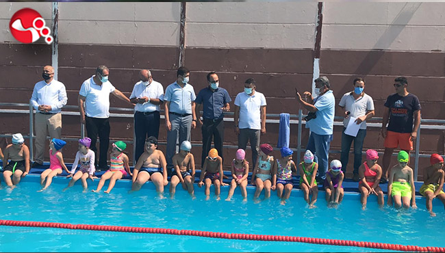 Yüzme Kursu Öğrencilerne Serftikaları verildi