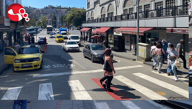 Sokaklarında TEDİRGİN EDEN KALABALIK...