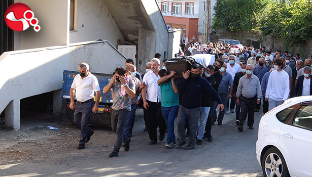 Gözyaşlarıyla uğurlandılar