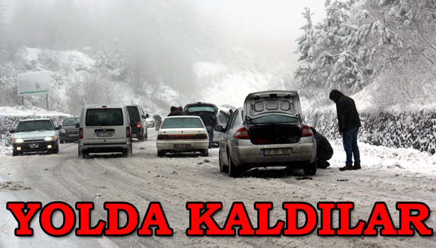 ZONGULDAK'TA KAR SÜRÜCÜLERE ZOR ANLAR YAŞATTI