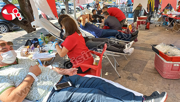 Taraftarlardan kan bağışına destek...