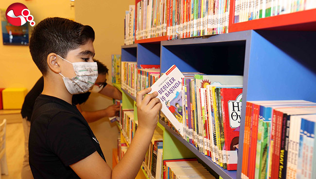 Türkiye’nin ilk AVM Çocuk Kütüphanesi yoğun ilgi görüyor