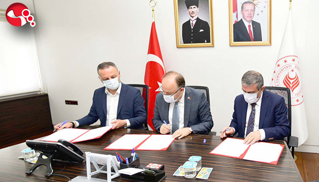 İmzalar atıldı...