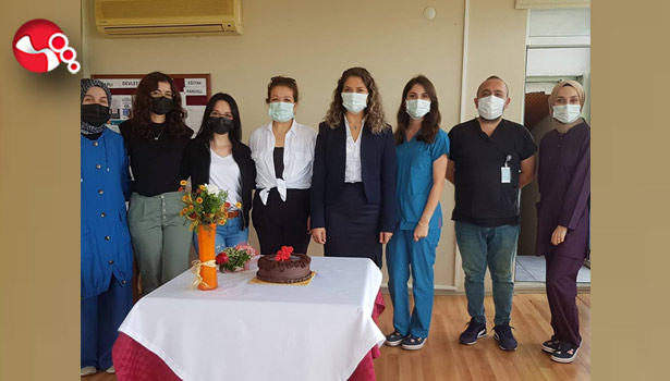 Covid-19’la mücadele eden sağlıkçılara plaket