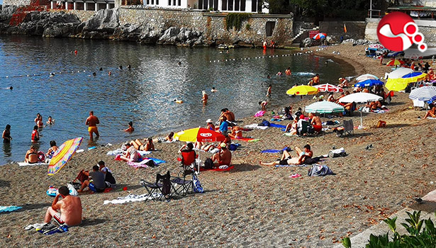 Sıcak havayı fırsat bildiler sahillere akın ettiler