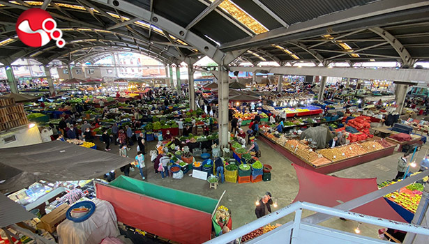 Kış hazırlığı için halk pazarına akın ettiler