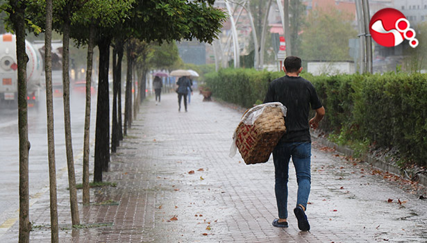 Sağanak yağış etkisini gösterdi