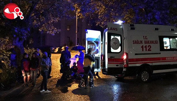 Yağmurda motoru kaydırdı!..