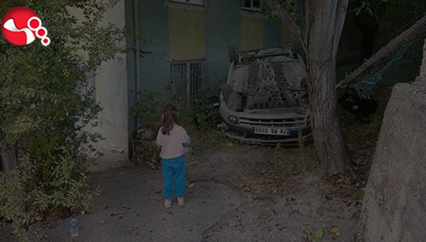 Otomobil evin bahçesine uçtu