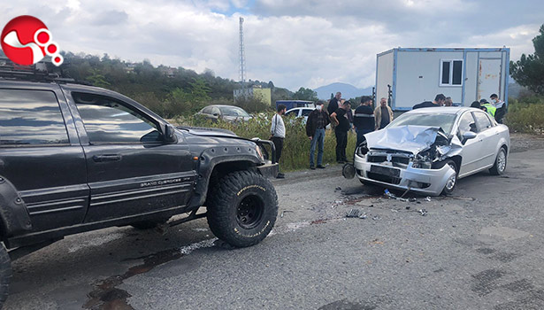 Kafa kafaya çarpıştılar: Yaralılar...