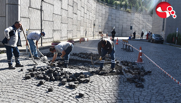 Ereğli Belediyesi Hastane Acil Yolunu yapıyor