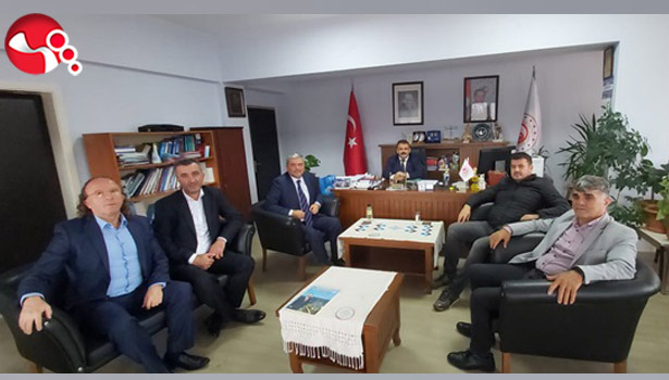 Batı Karadeniz Emlakçılar Derneği Ticaret İl Müdürü İsmail Maden'i ziyaret ettiler...