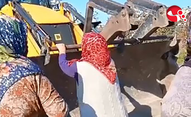 Kepçenin önünü kestiler