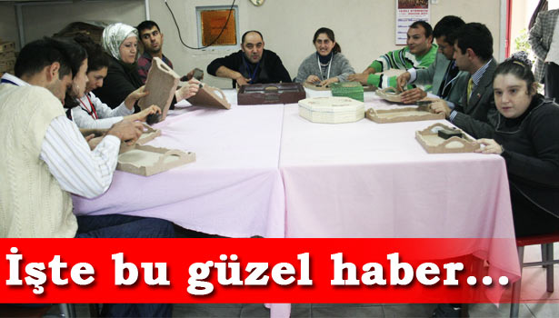 ZİHİNSEL ÖZÜRLÜ BİREYLERE YÖNELİK AHŞAP BOYAMA KURSU AÇILDI