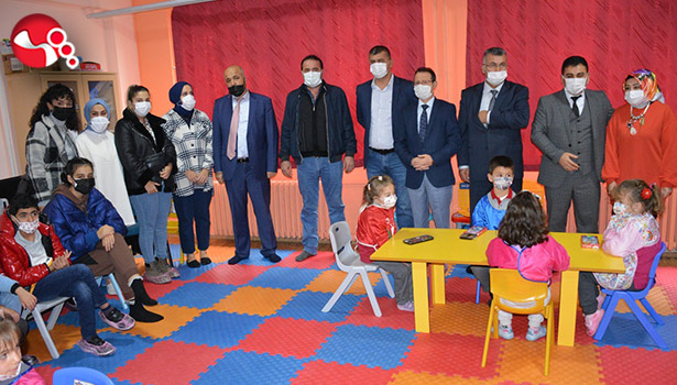 Öğrenciler Köy Okulundaki kardeşlerini unutmadı