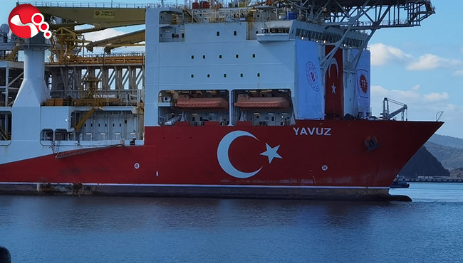 Kule montajı için vinçler kuruluyor