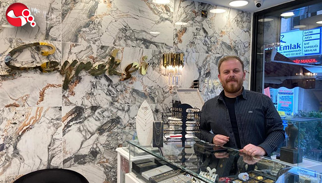 Altın zirveyi gördü