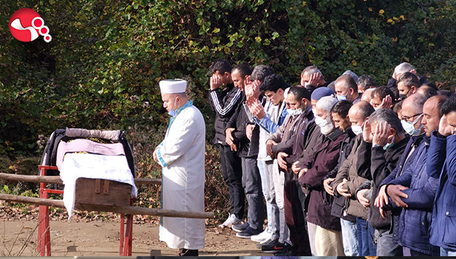 Başı kesilmişti: Son yolculuğuna uğurlandı