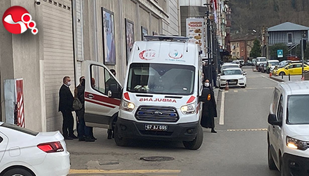 AVM'de elektrik çarptı