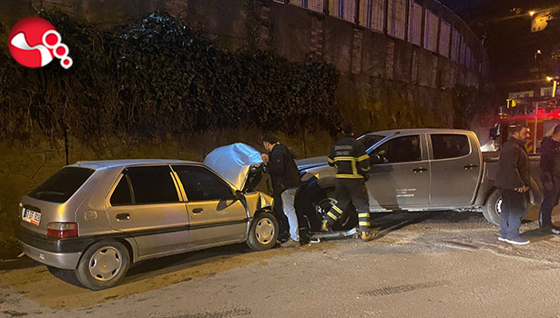 Resmi araçla Otomobil çarpıştı: 3 yaralı!..