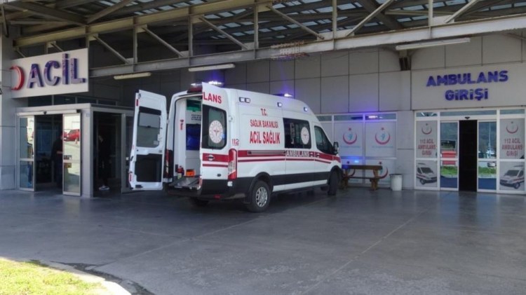 Çocuğa kamyonet çarptı...