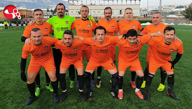 Zafer Men Masterlerlardan gol üstüne gol