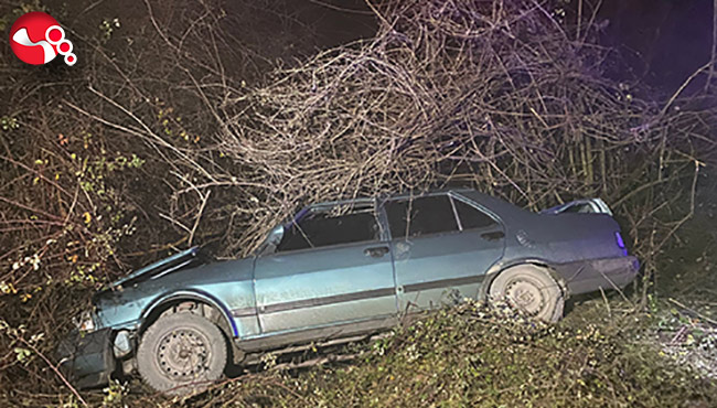Polisle ehliyetsiz sürücünün kovalamacası kazayla bitti: 3 yaralı
