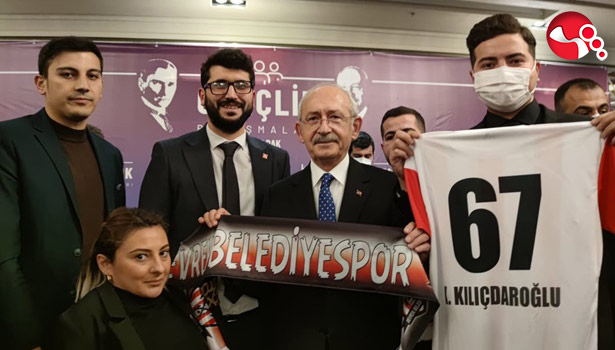 Kılıçdaroğlu’na Devrek Belediyespor forması hediye ettiler