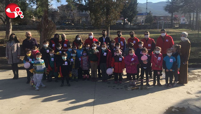 Kızılay'dan Köy İlkokullarına ziyaret