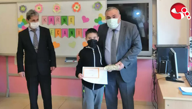 MEM Aksoy öğrencilere tavsiyelerde bulundu