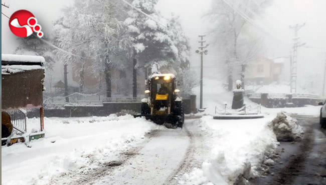 Kandilli'de kar temizleme