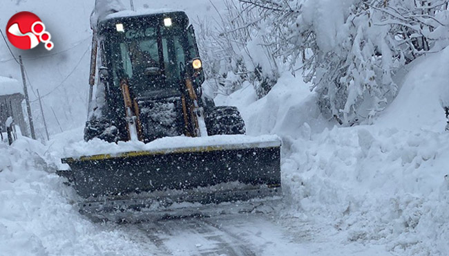 Çok sayıda köy yolu ulaşıma kapalı