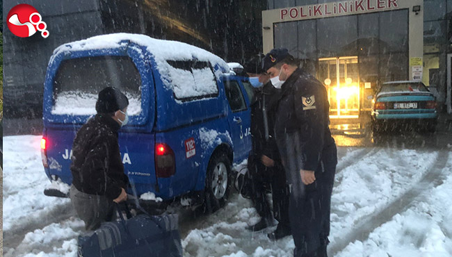 Jandarma vatandaşın yanında