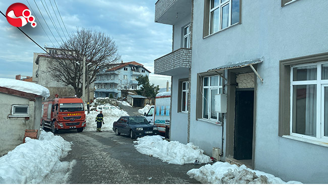 Boş dairedeki yangın paniğe sebep oldu