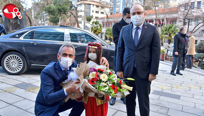 Bakan Özer Zonguldak’ta...