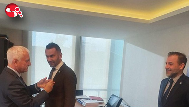 CHP'Lİ Sertan Kuzu İYİ Parti’ye geçti.