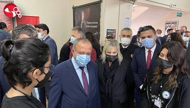 Rektör Çufalı, TÜBİTAK Bilim Fuarında