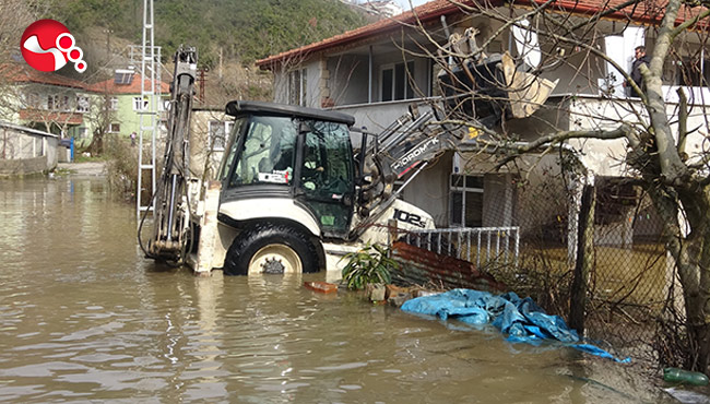 Vali Tutulmaz olay yerinde incelemelerde bulundu