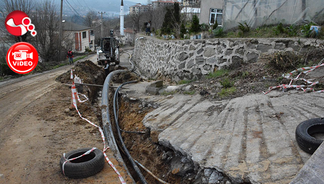 Sarıkokmaz’da su hattı yenileme çalışmaları...