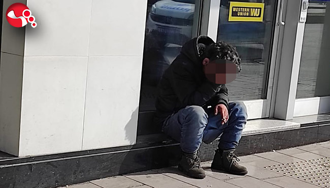 Yerde baygın halde yatıyordu…