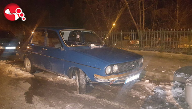 Hem aracı hem arkadaşını bırakıp kaçtı