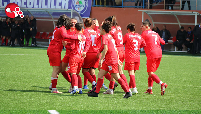 Altın Kızlar, Play Off aşkına: 2-1
