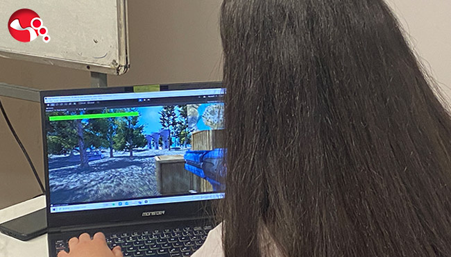 Bu oyunda yenilen korona virüse yakalanıyor