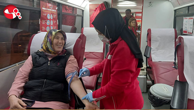 Cami cemaati Teravih sonrası kan verdi