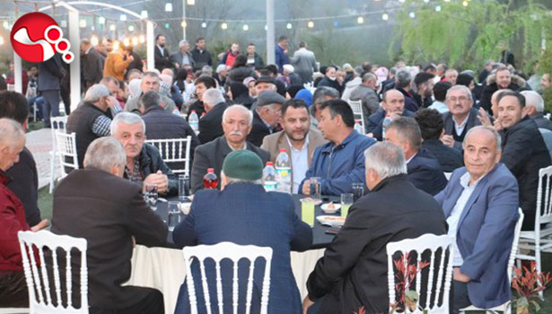 AK Partililer iftarda buluştular