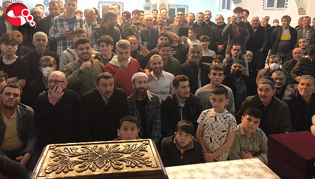 Sakal-ı Şerif'i görmek için birbirleriyle yarıştılar