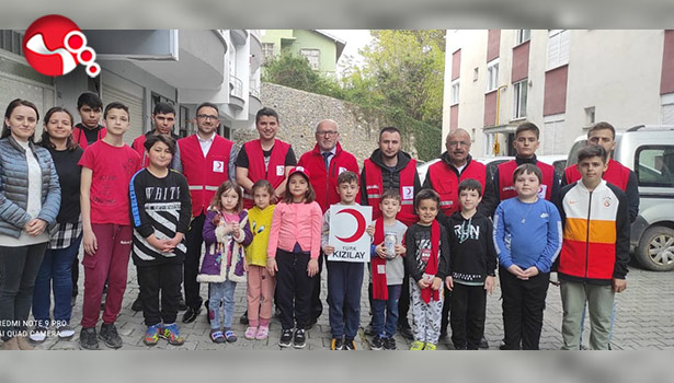 Minik Kızılaycılardan Afrika’ya yardım eli ...