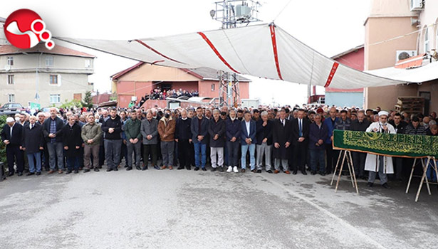 Eski Muhtar son yolculuğuna uğurlandı